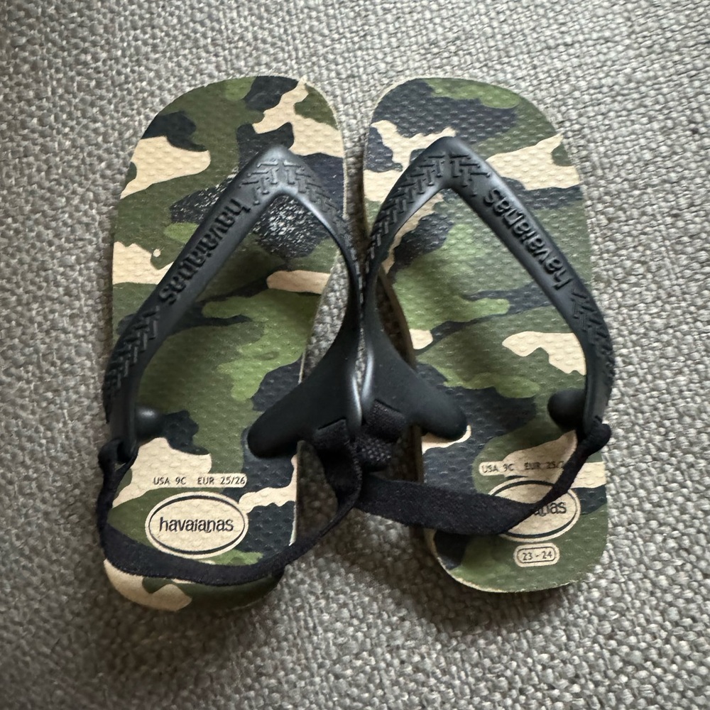 9c camo havaianas
